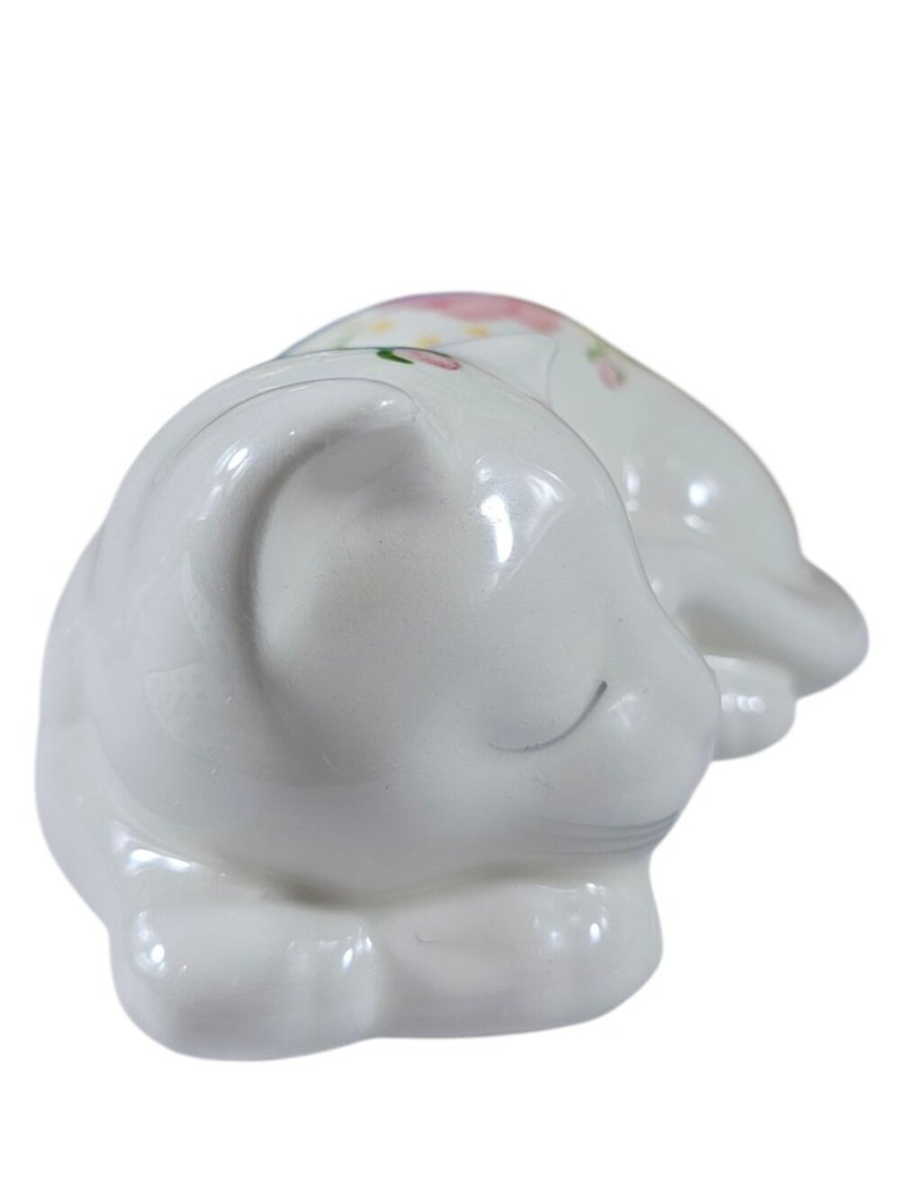 Vintage Sleeping Cat Ceramic Figurine White Pink Flowers Hand Painted - Picture 2 of 10